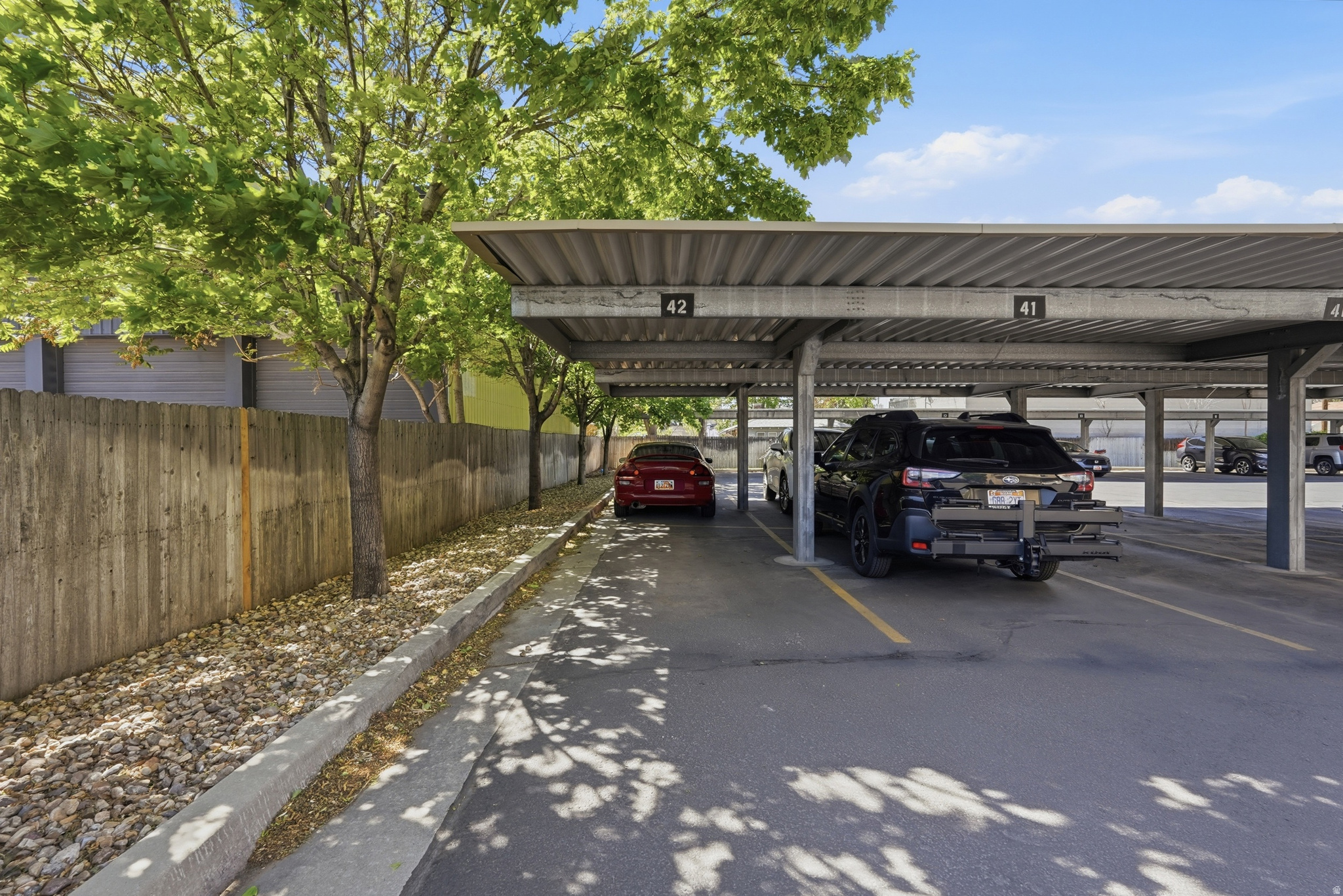 CENTRAL POINTE - Residential