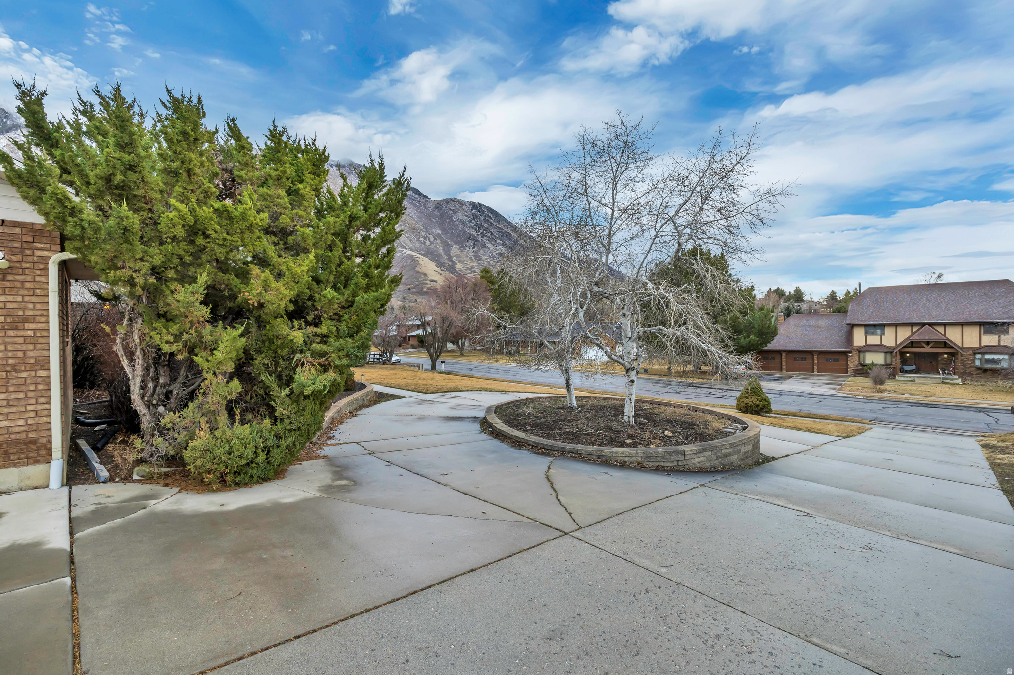 ALPINE VILLAGE - Residential