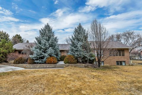 Photo of 887 E VILLAGE WAY, Alpine, UT 84004 (MLS # 2139282)