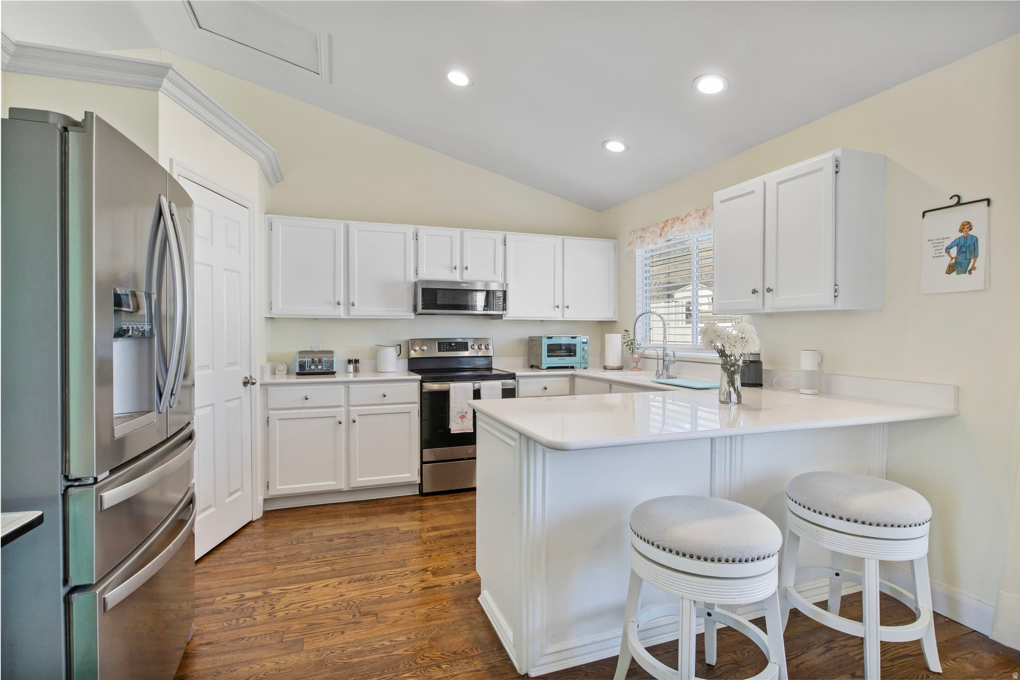 HIGH MEADOWS - Residential