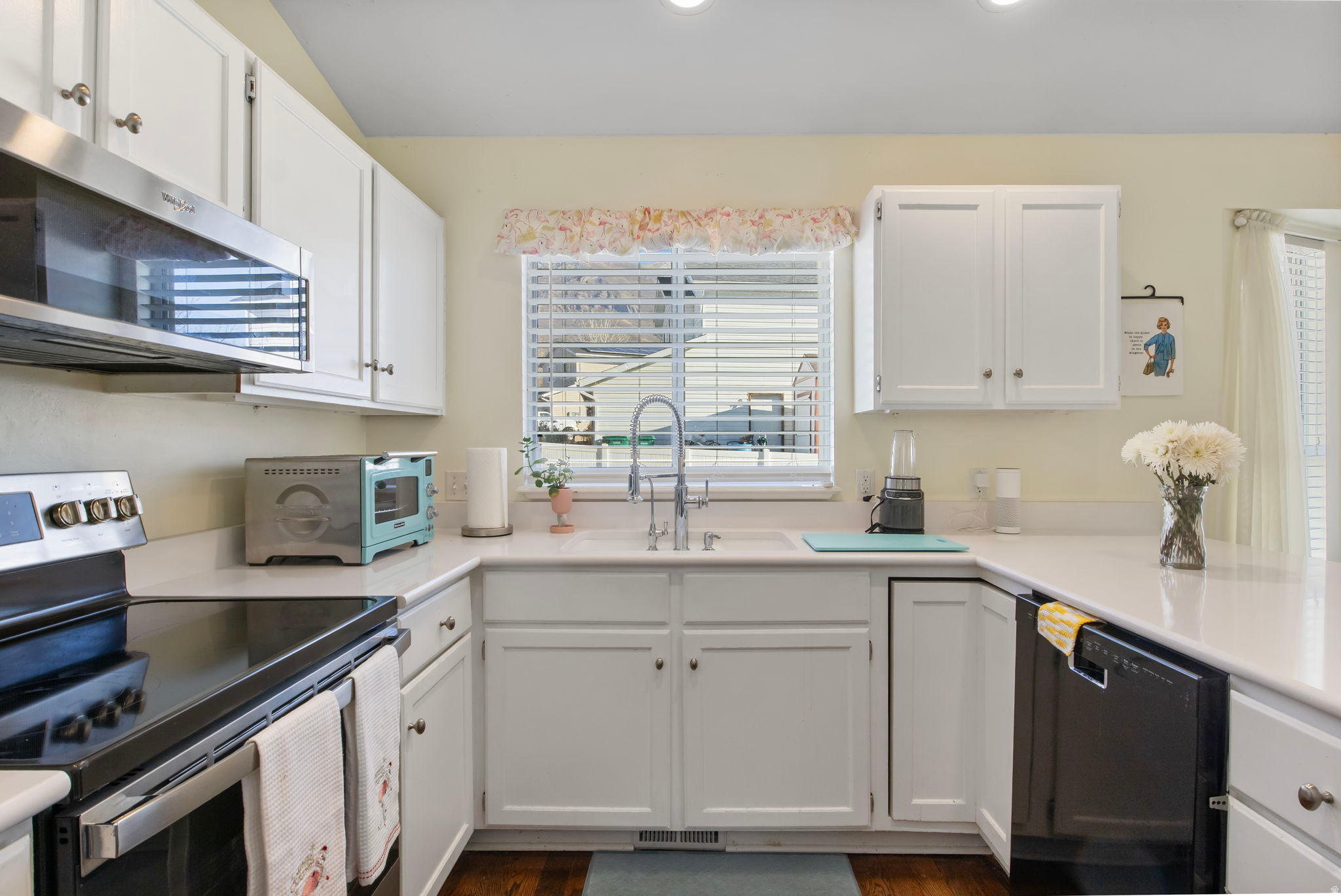 HIGH MEADOWS - Residential