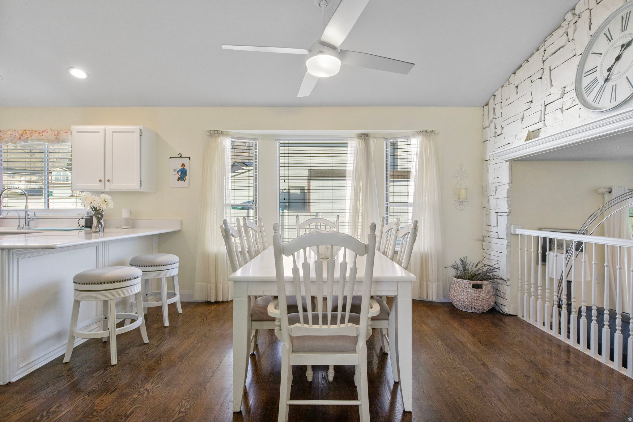 HIGH MEADOWS - Residential