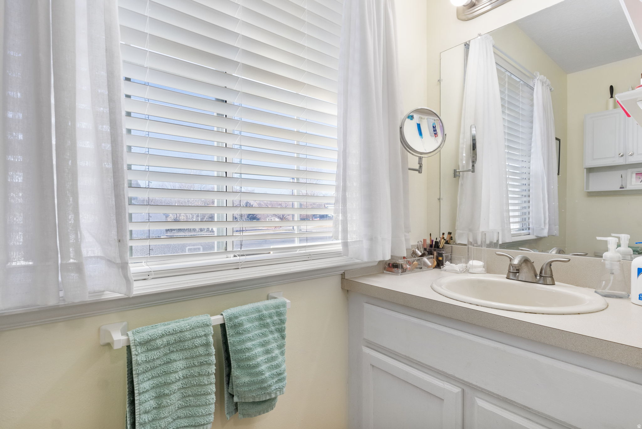 HIGH MEADOWS - Residential