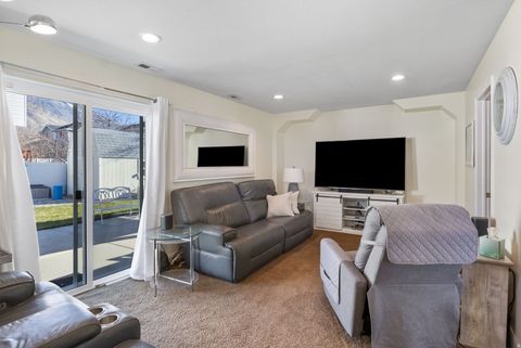 Tiny photo for 9976 N OAK RD W, Cedar Hills, UT 84062 (MLS # 2127413)