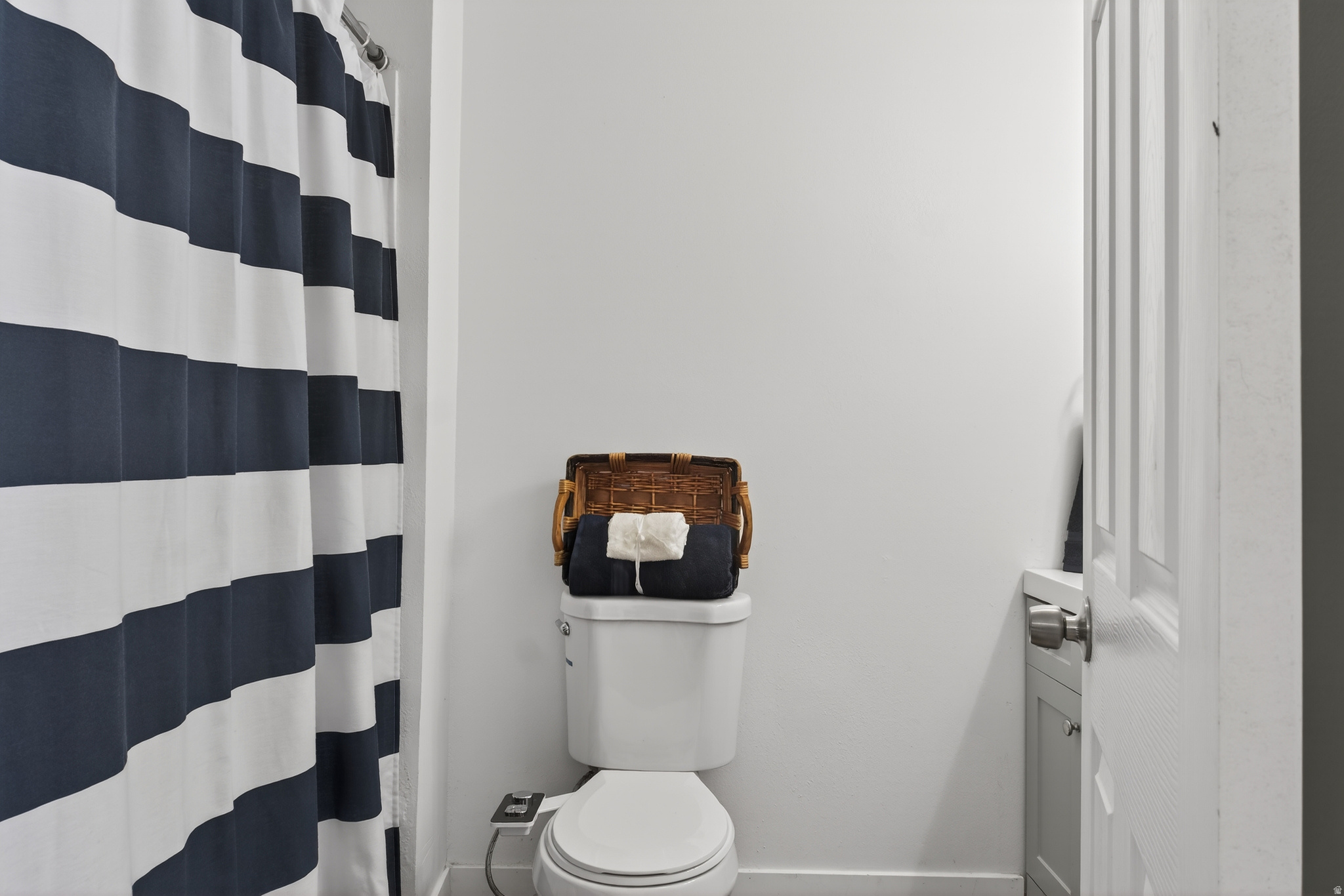 SUMSION VALLEY-VIEW - Residential