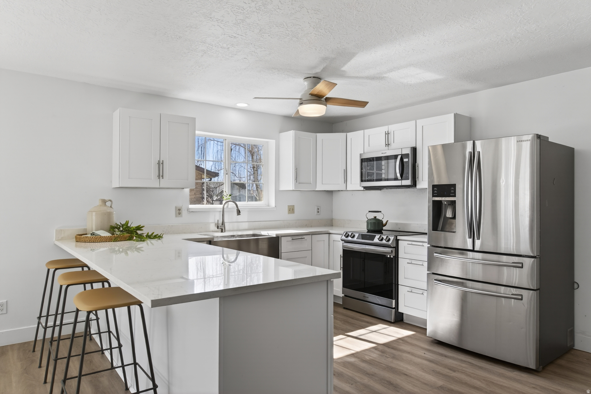 SUMSION VALLEY-VIEW - Residential