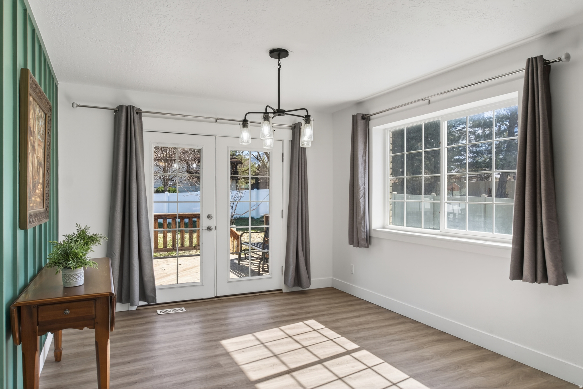 SUMSION VALLEY-VIEW - Residential