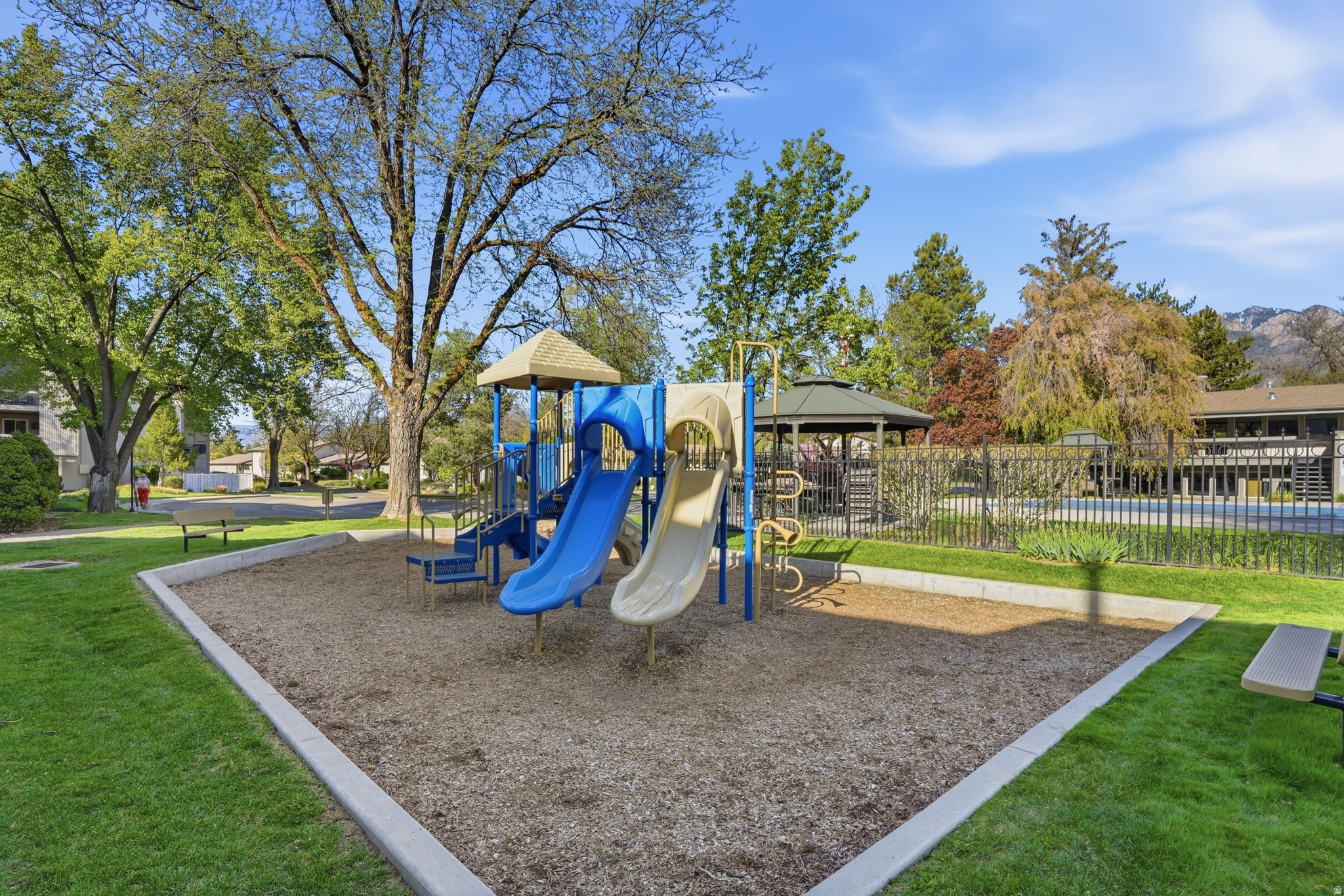 WATERBURY - Residential