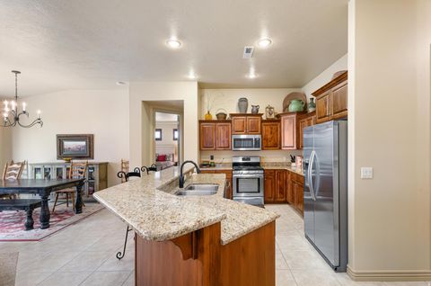 Tiny photo for 24 S ARROYO DR, Saint George, UT 84790 (MLS # 2144935)