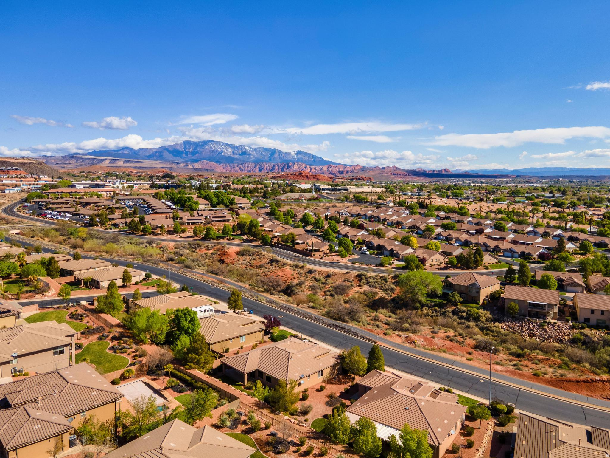 PRIMROSE POINTE 1 - Residential