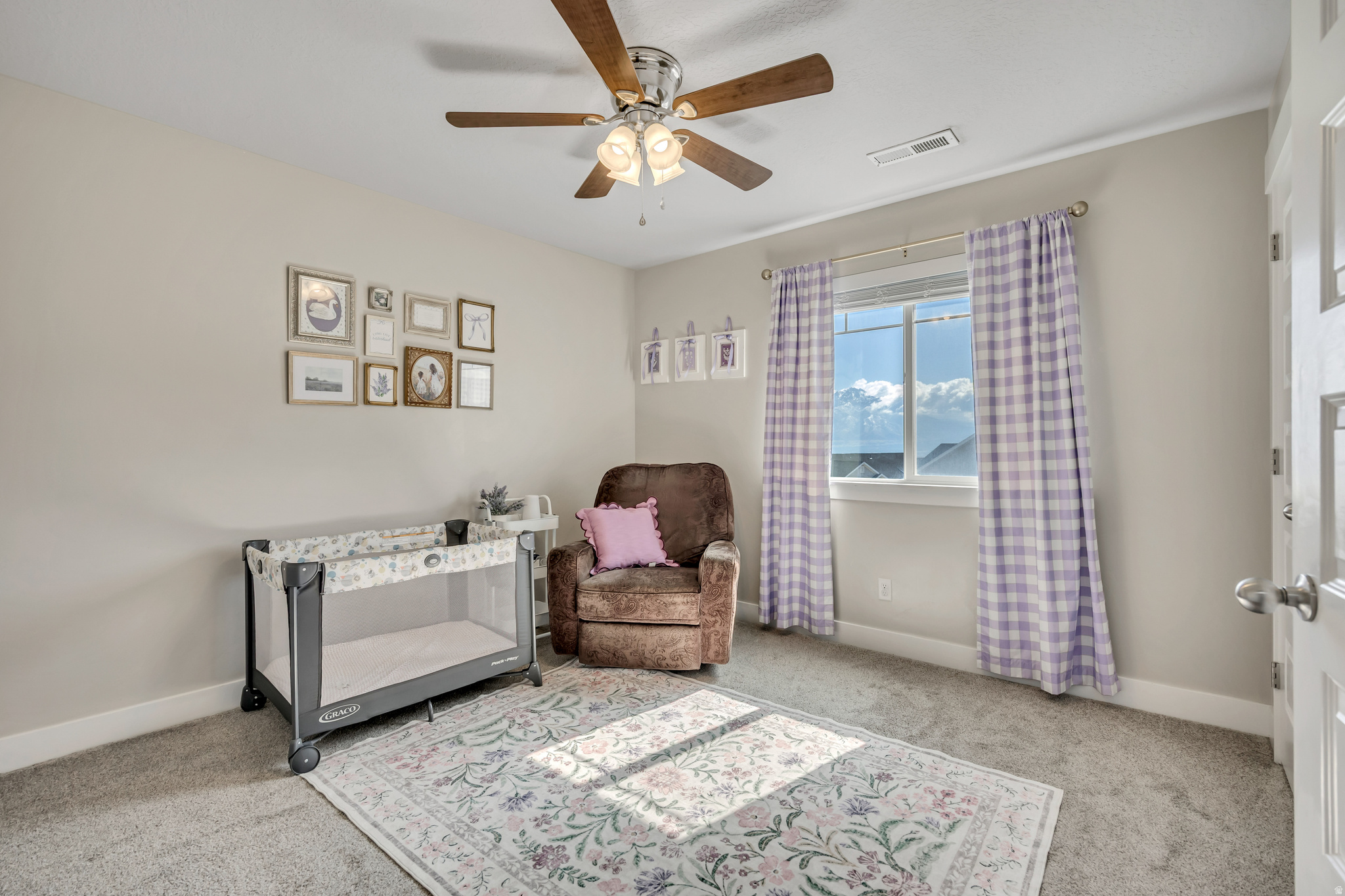 SKY RIDGE TOWNHOMES - Residential