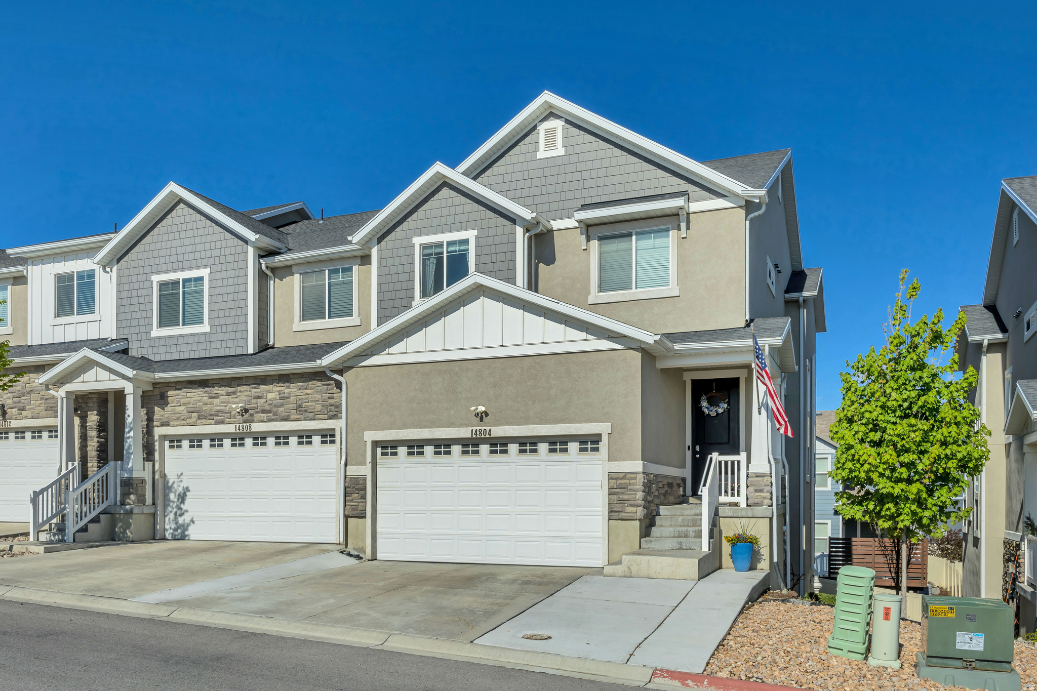 SKY RIDGE TOWNHOMES - Residential