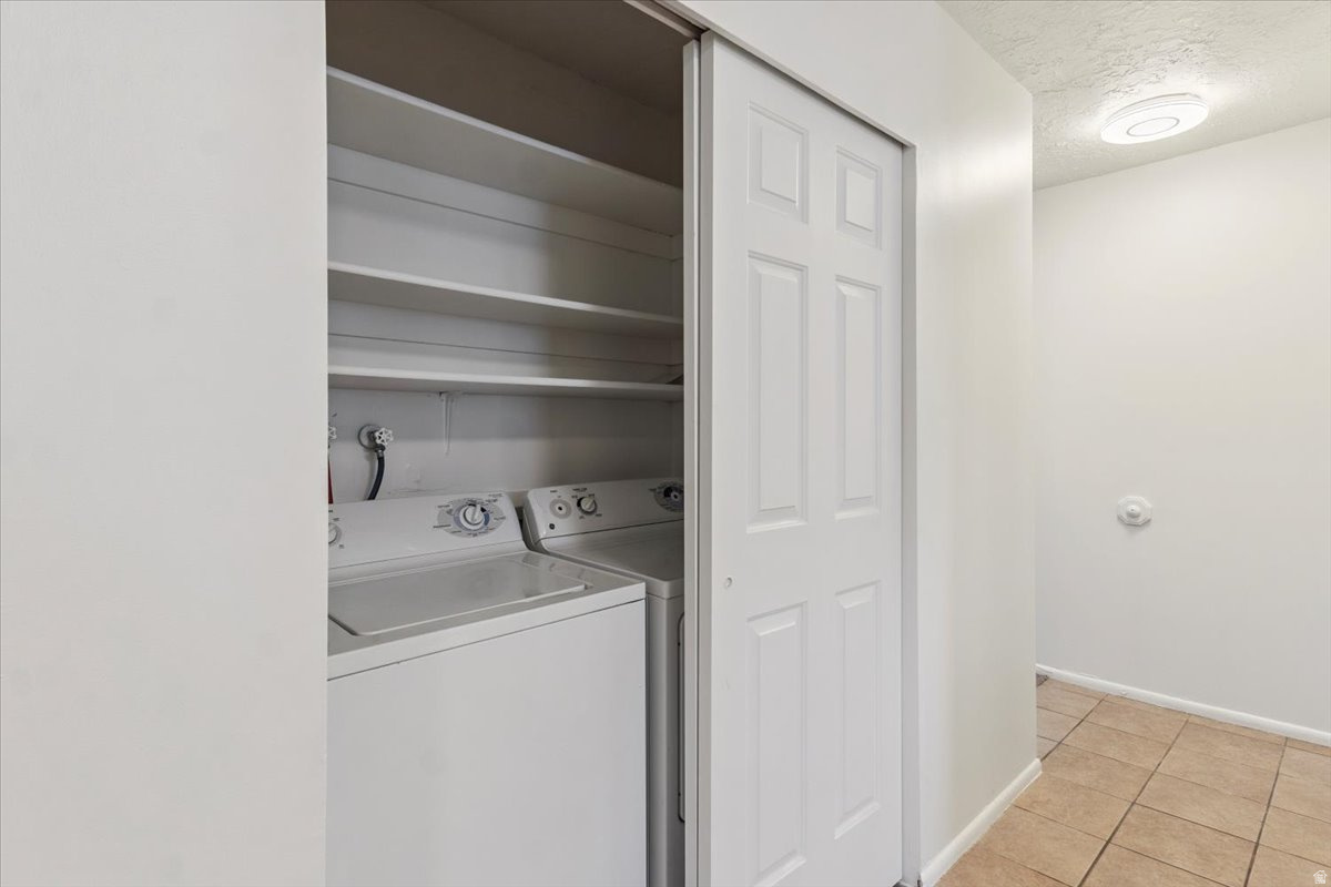 THE POINT AT NORTHRIDGE - Residential