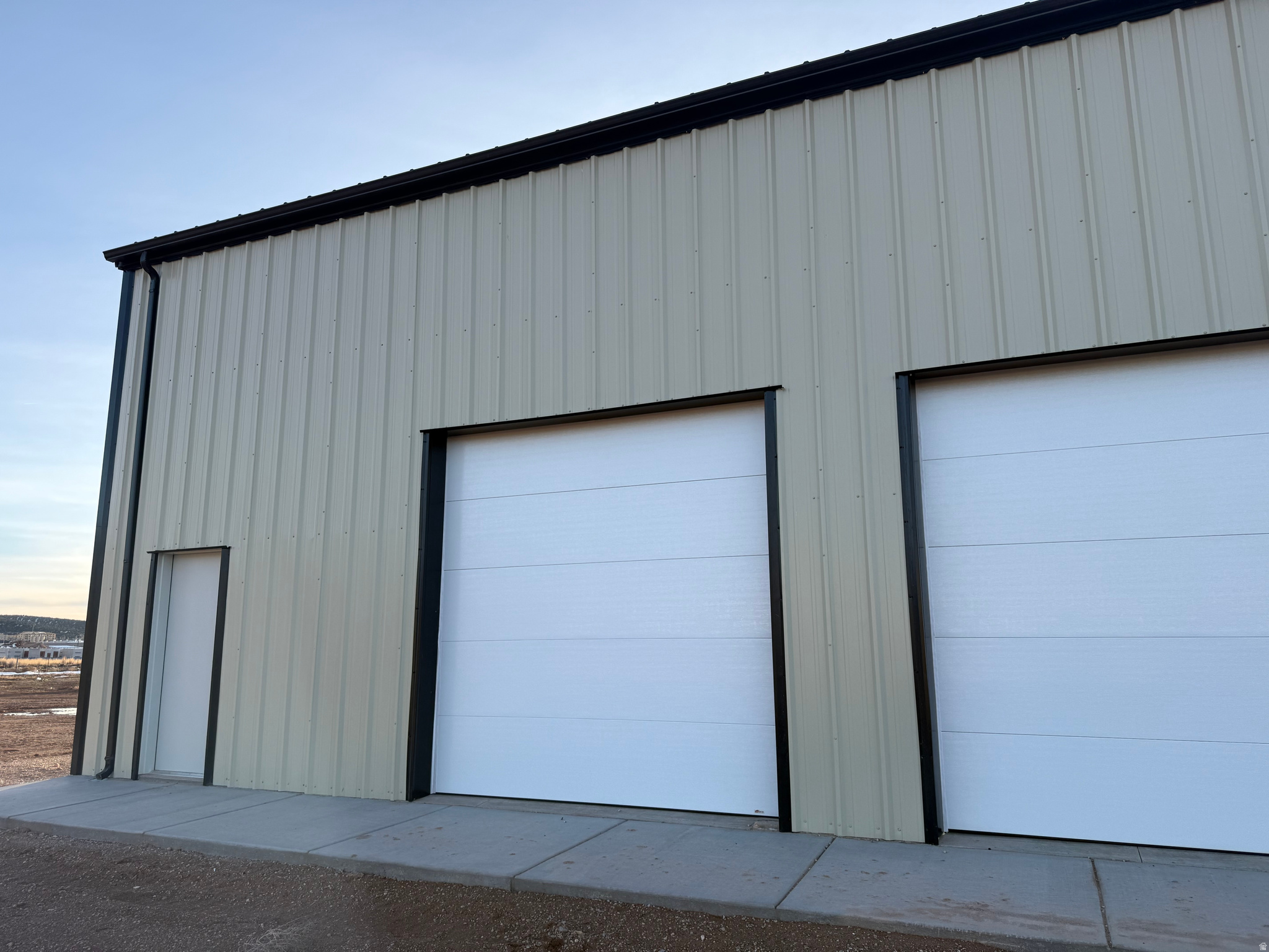 MOUNTAIN VIEW INDUSTRIAL - Commercial Sale