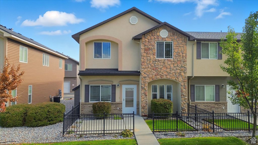 Photo of 1565 N 565 W #101, Logan, UT 84341 (MLS # 2118501)