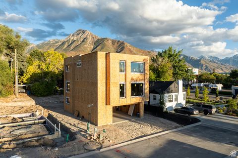 Photo of 4455 S HOLLADAY PARK LN E, Holladay, UT 84124 (MLS # 2115199)
