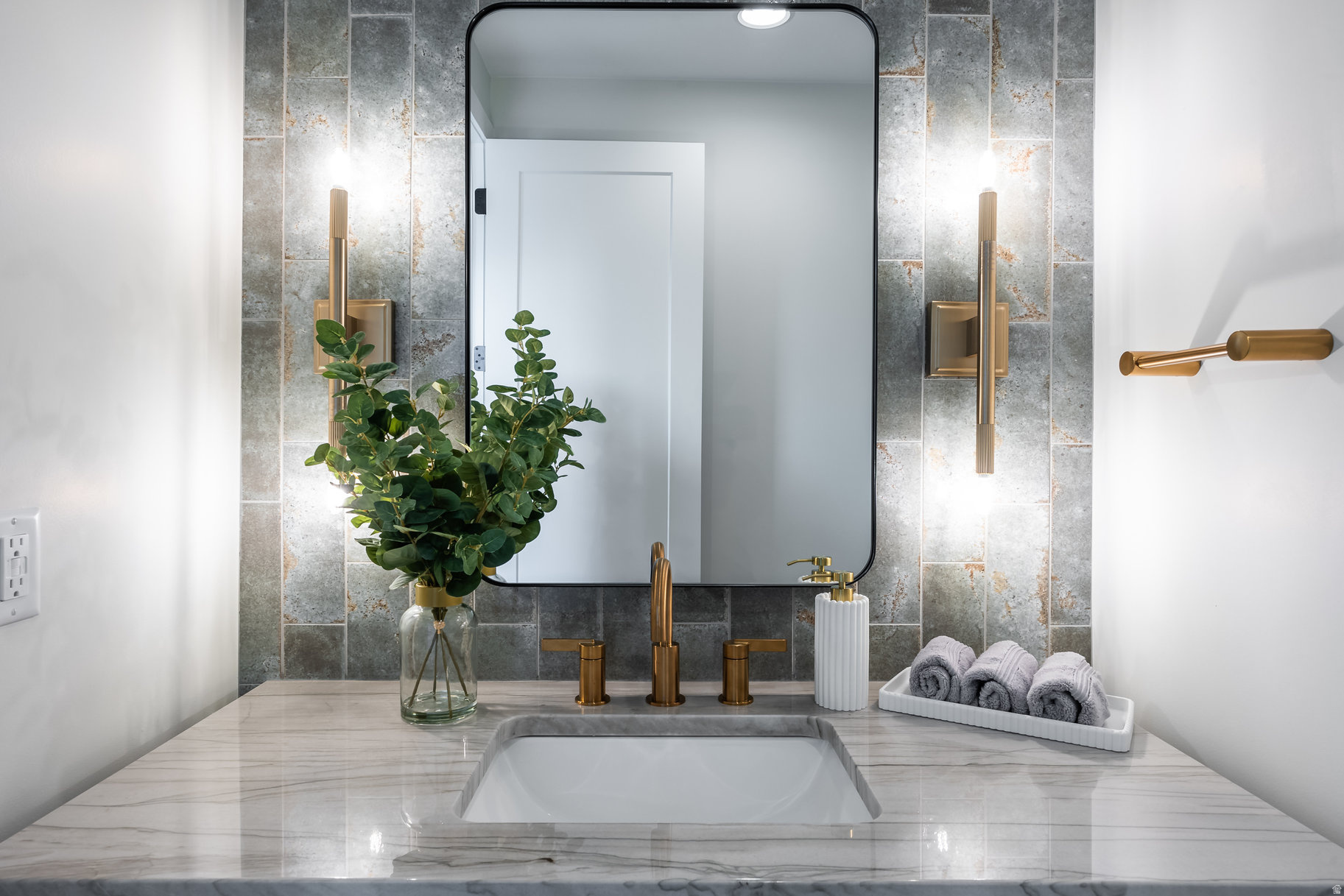 HOLLADAY PARK LANE - Residential