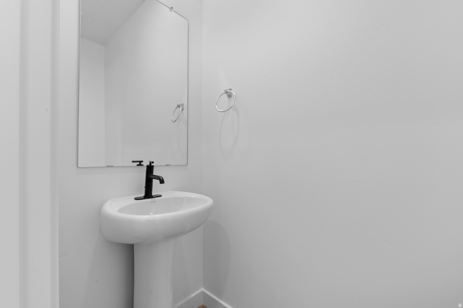 MOUNTAINSIDE ESTATES - Residential