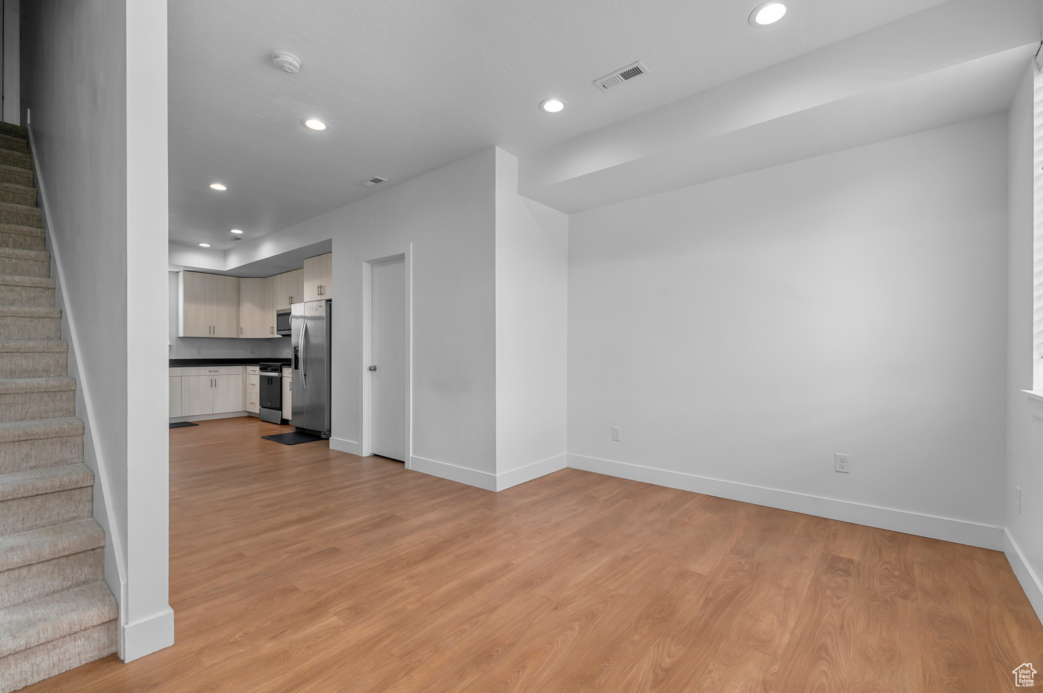 MODA ON MAIN - Residential