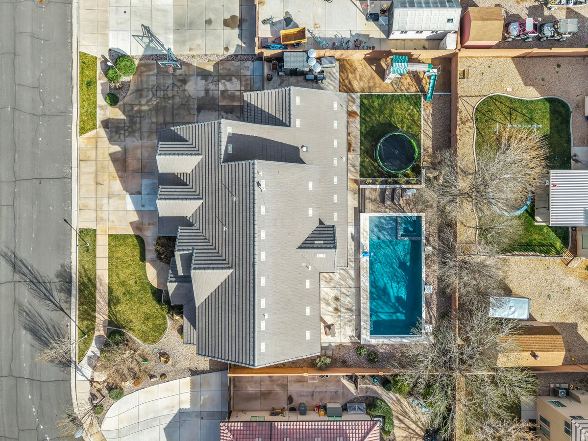 WOODHAVEN ESTATES - Residential