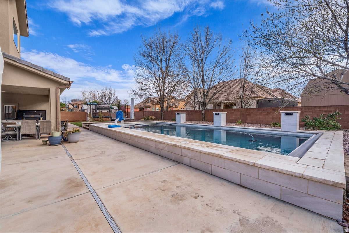 WOODHAVEN ESTATES - Residential