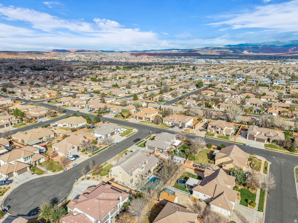 WOODHAVEN ESTATES - Residential