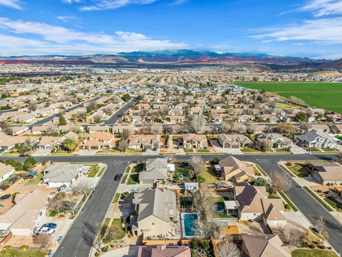 WOODHAVEN ESTATES - Residential