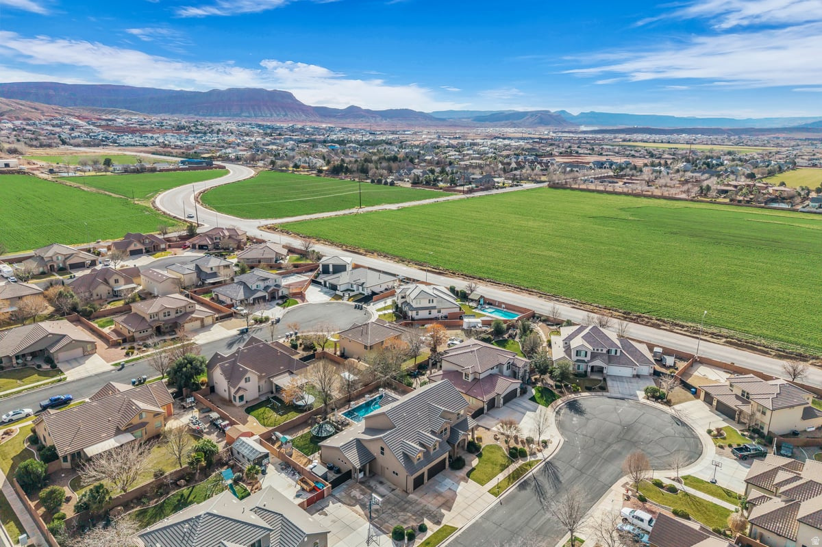 WOODHAVEN ESTATES - Residential