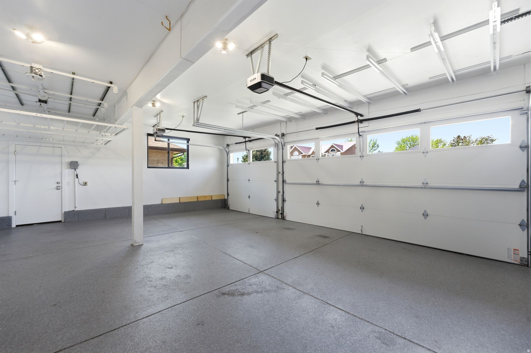 SUMMER MEADOWS - Residential