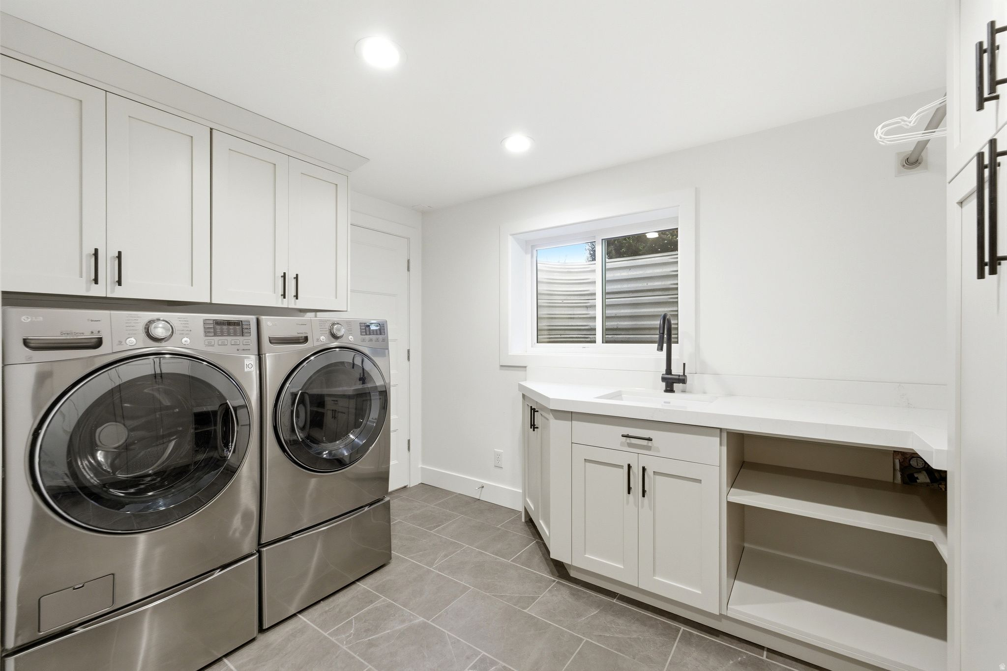 SUMMER MEADOWS - Residential