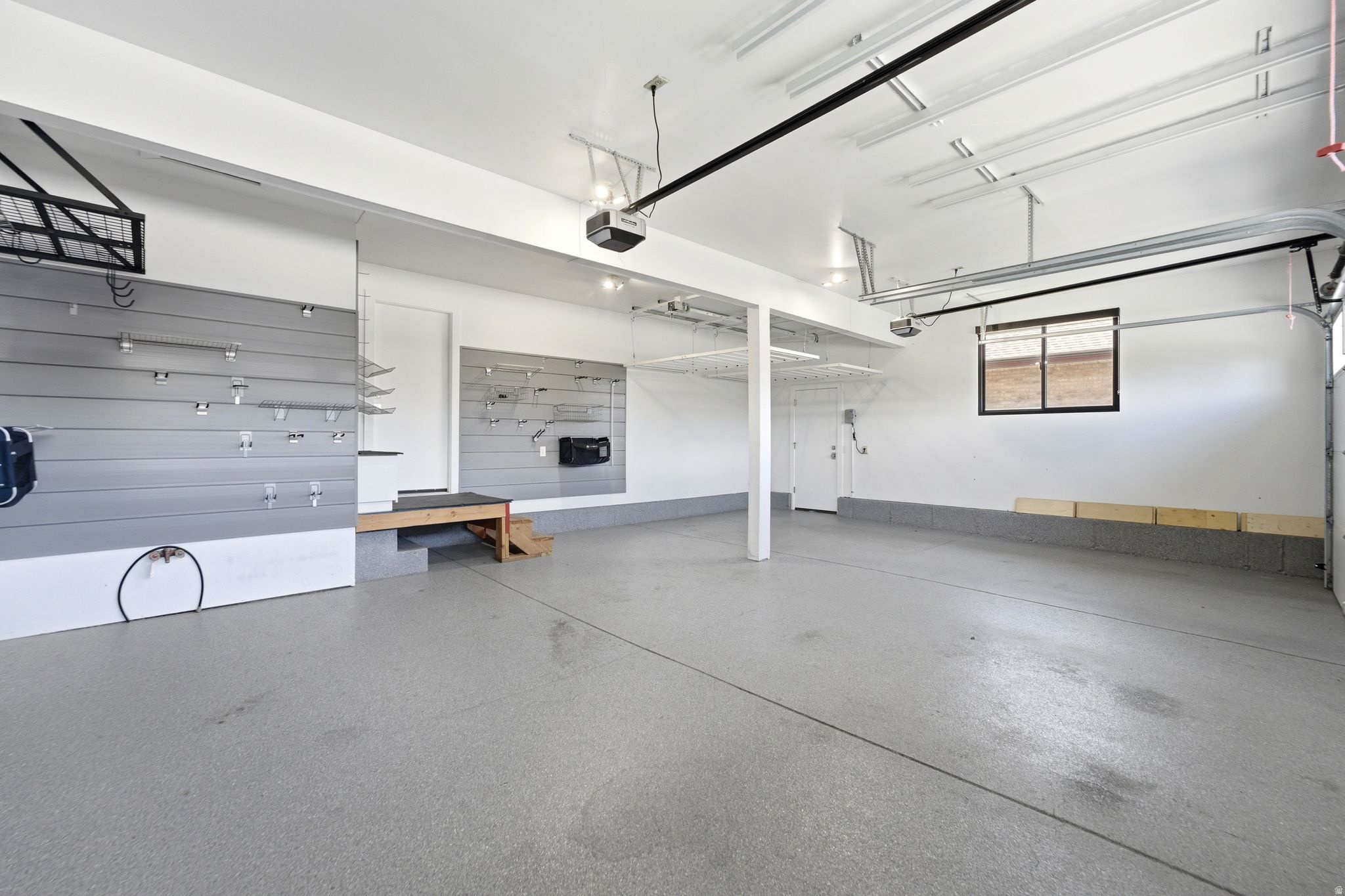 SUMMER MEADOWS - Residential