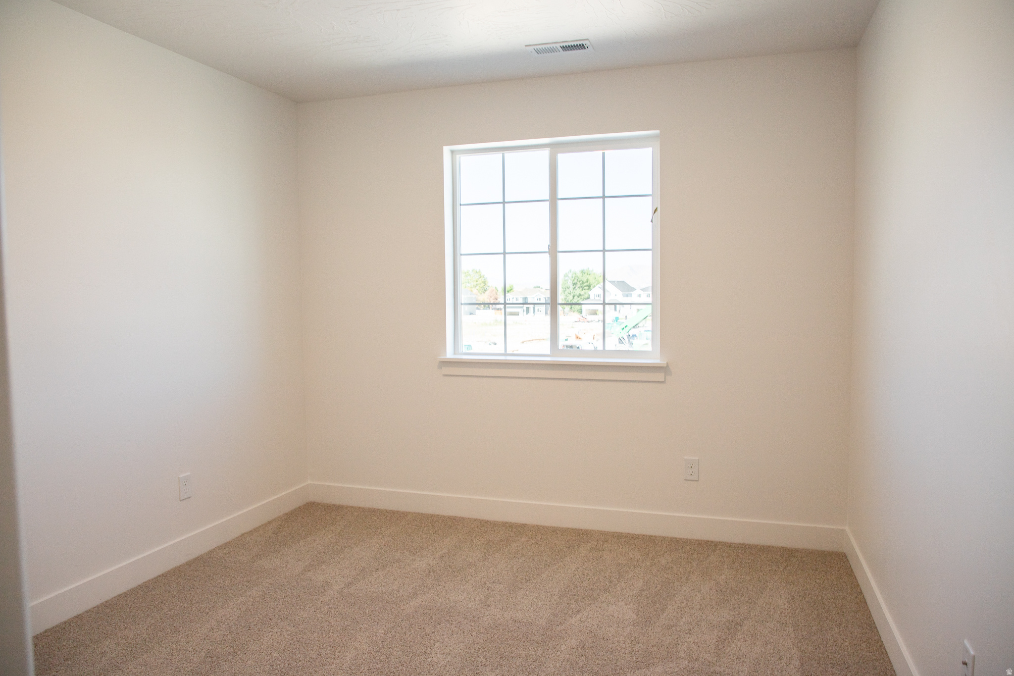 SALEM FIELDS - Residential