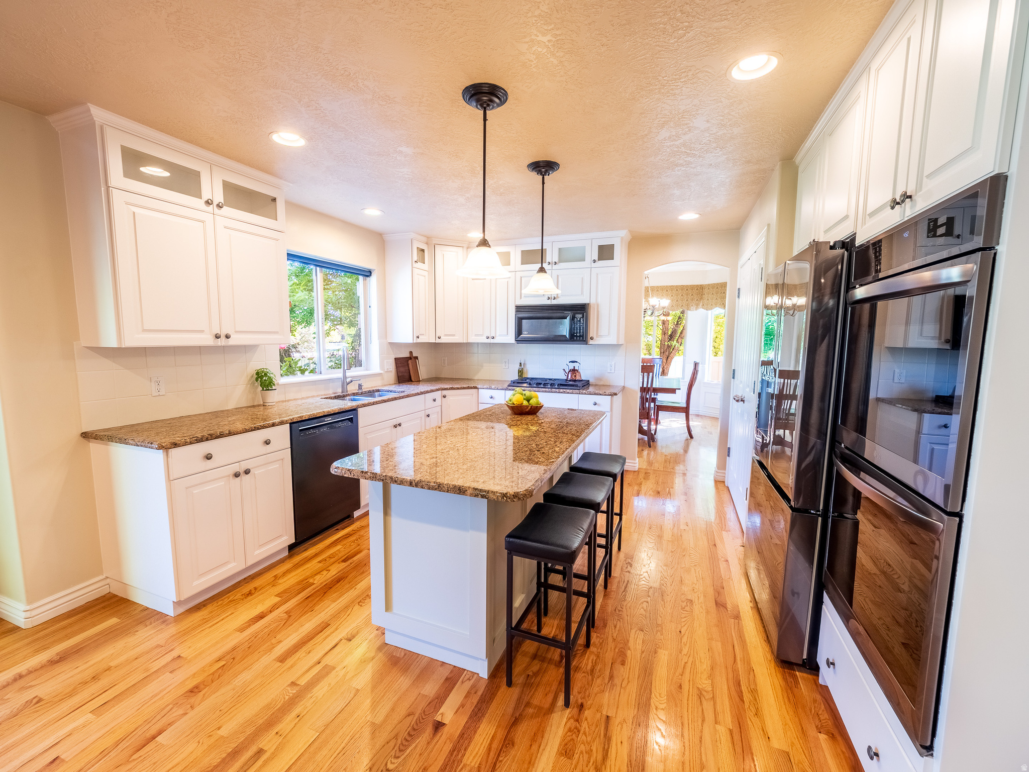 QUAIL HOLLOW - Residential