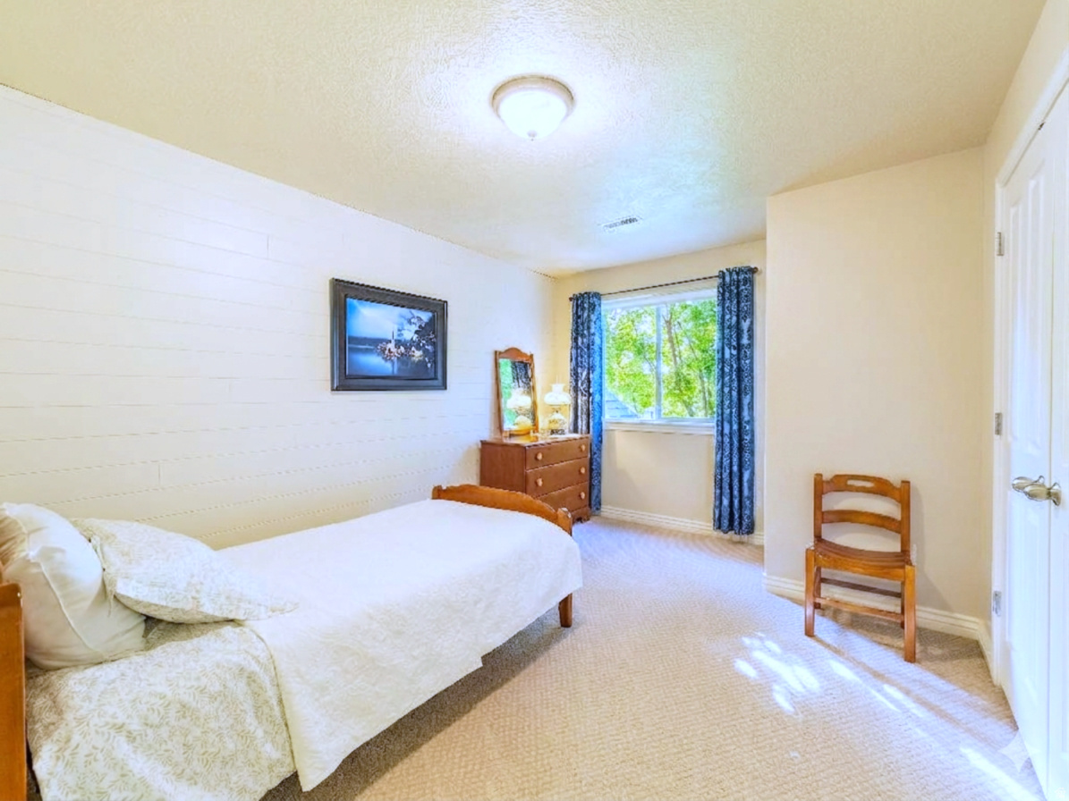 QUAIL HOLLOW - Residential
