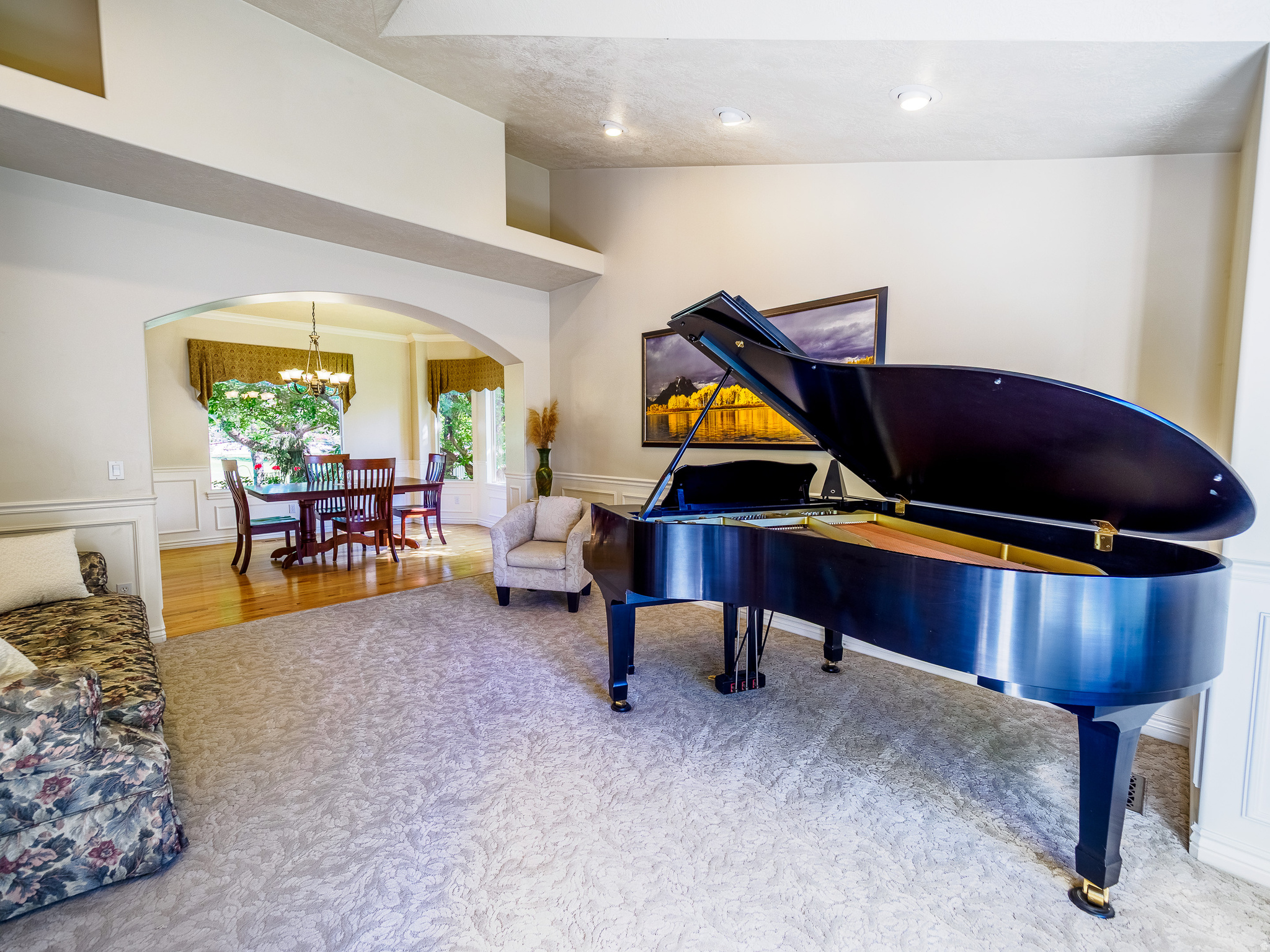 QUAIL HOLLOW - Residential