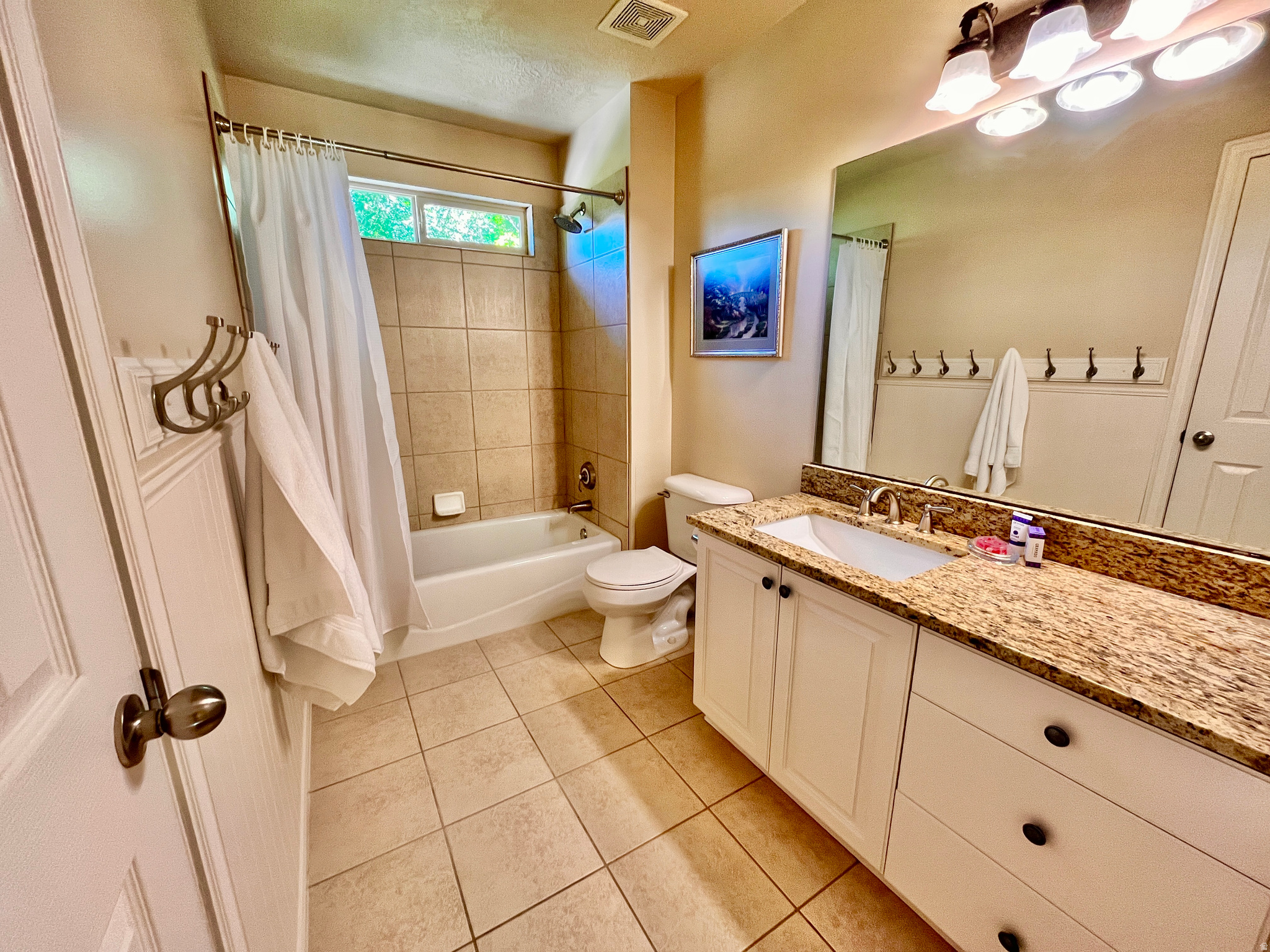 QUAIL HOLLOW - Residential