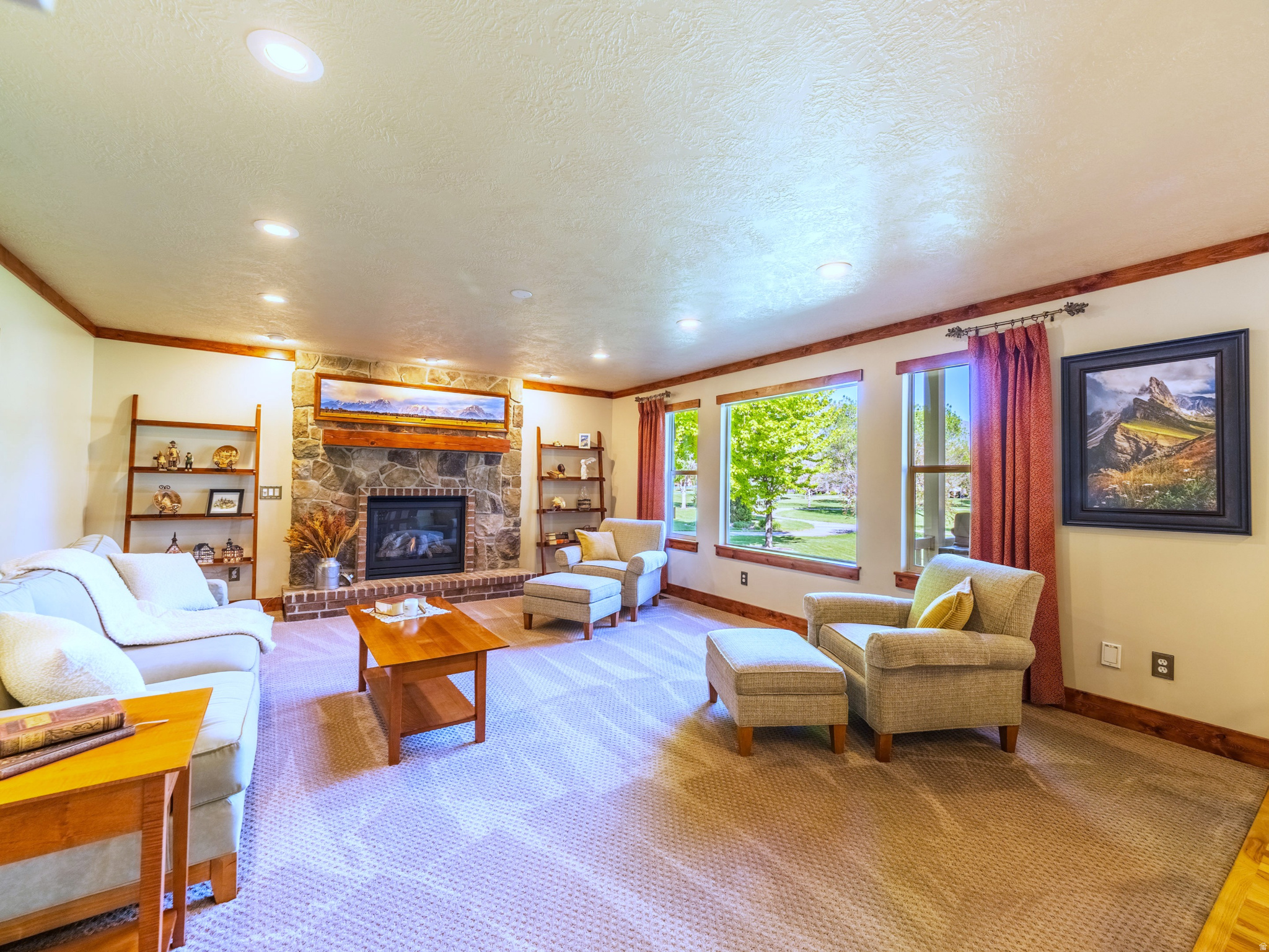 QUAIL HOLLOW - Residential