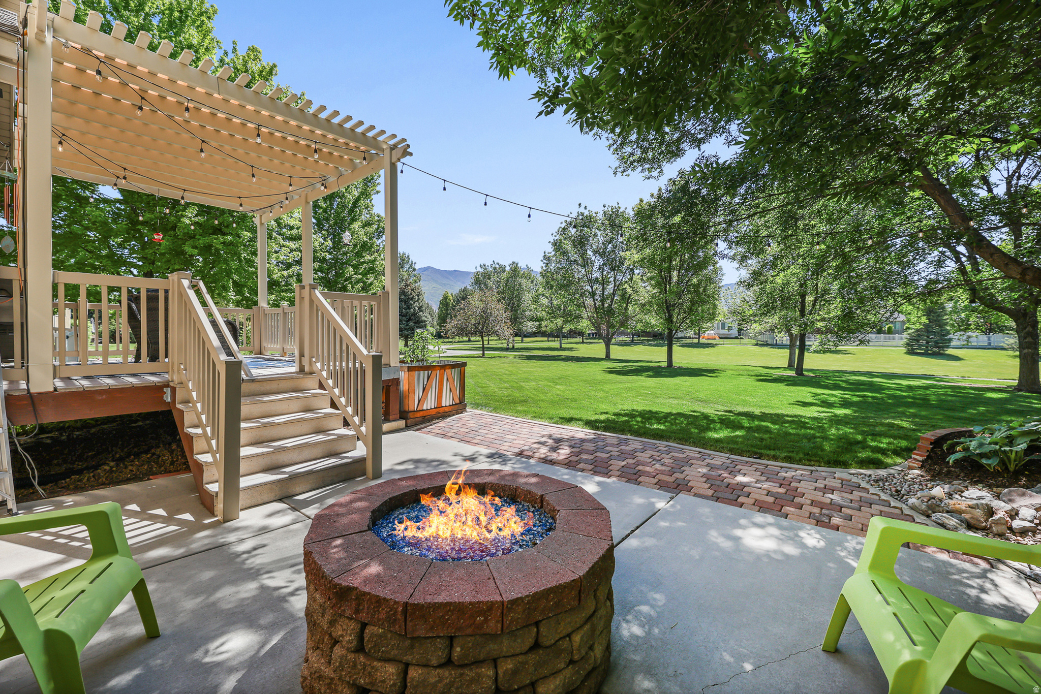 QUAIL HOLLOW - Residential