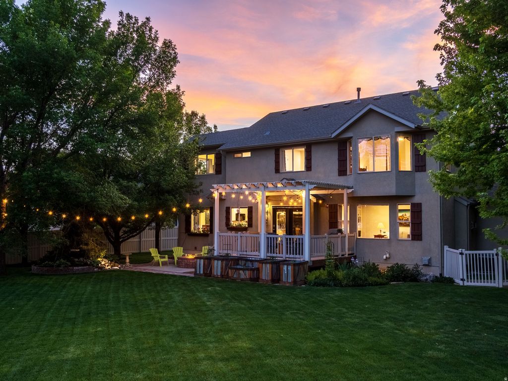 Photo of 1001 MILL SHADOW DR, Kaysville, UT 84037 (MLS # 2160326)