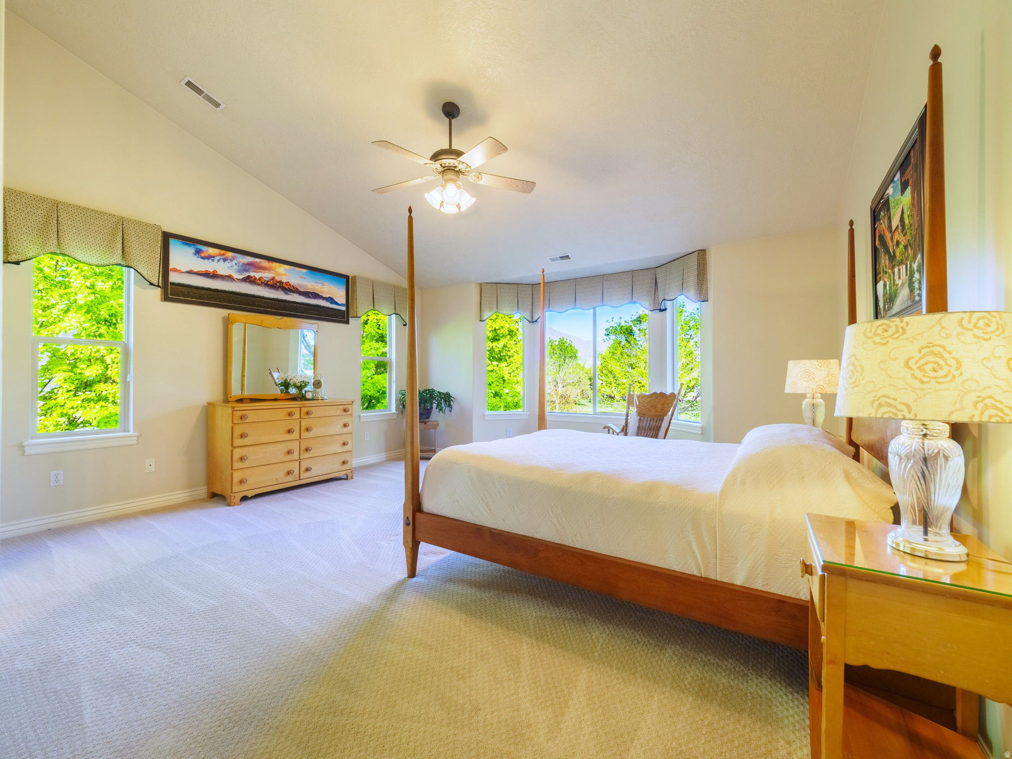 QUAIL HOLLOW - Residential