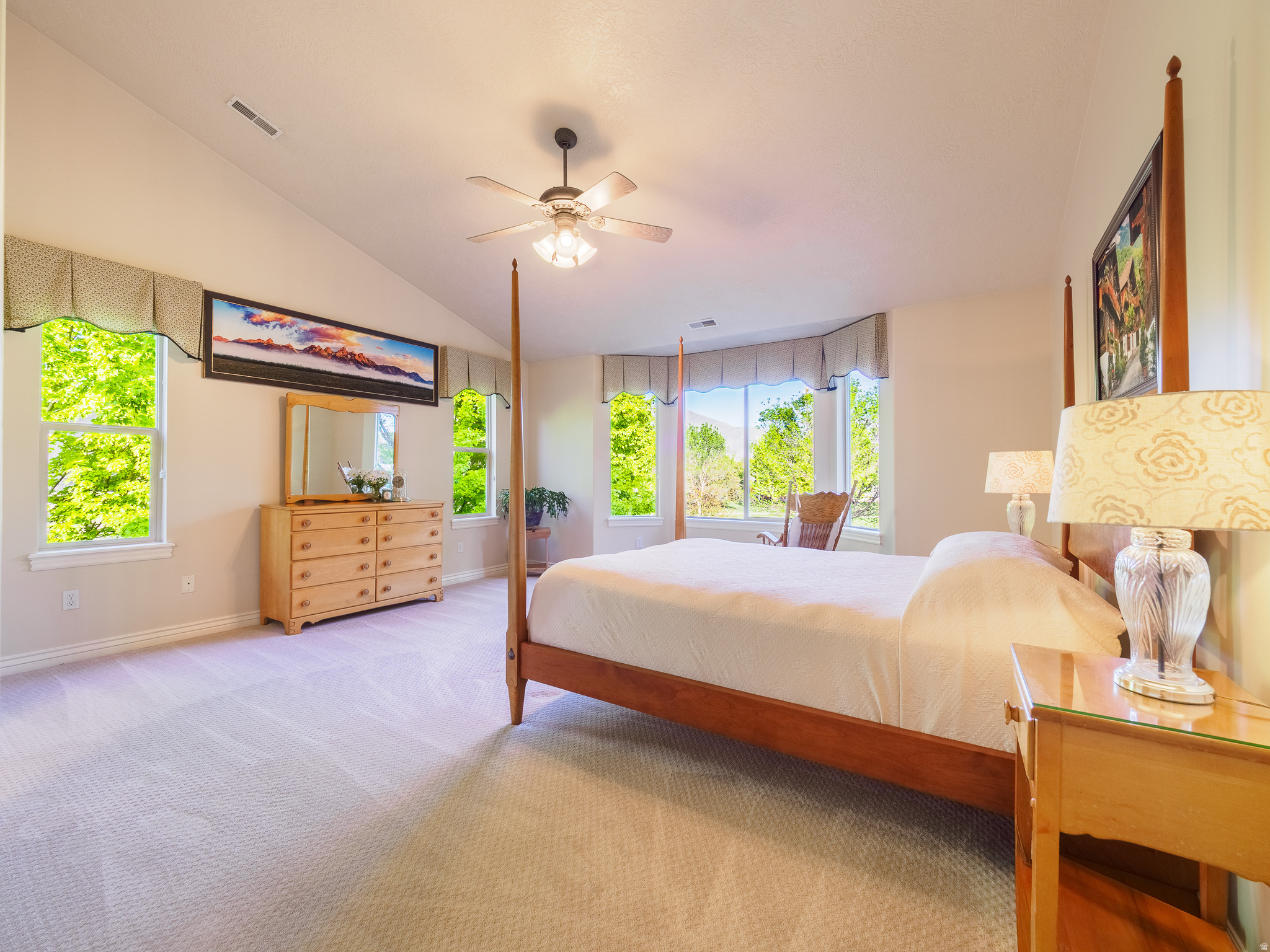 QUAIL HOLLOW - Residential