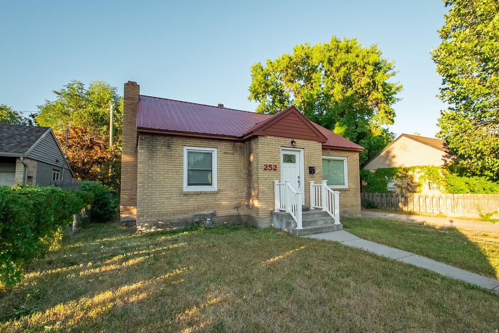 Photo of 252 E 1000 N, Logan, UT 84321 (MLS # 2143702)