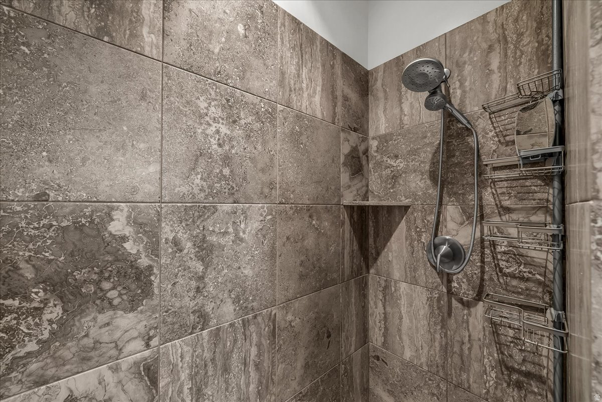 DESERT CREST PH 1 - Residential