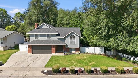 Tiny photo for 522 S COUNTRY CREEK DR, Layton, UT 84041 (MLS # 2166873)