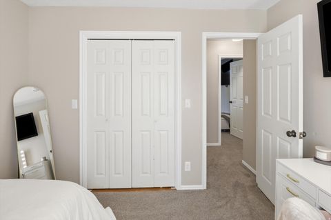 Tiny photo for 522 S COUNTRY CREEK DR, Layton, UT 84041 (MLS # 2166873)