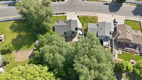 Tiny photo for 522 S COUNTRY CREEK DR, Layton, UT 84041 (MLS # 2166873)