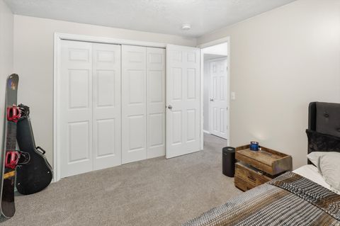 Tiny photo for 522 S COUNTRY CREEK DR, Layton, UT 84041 (MLS # 2166873)