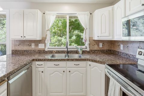 Tiny photo for 522 S COUNTRY CREEK DR, Layton, UT 84041 (MLS # 2166873)