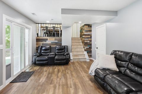 Tiny photo for 522 S COUNTRY CREEK DR, Layton, UT 84041 (MLS # 2166873)