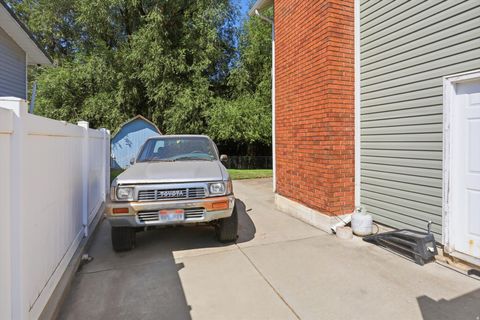 Tiny photo for 522 S COUNTRY CREEK DR, Layton, UT 84041 (MLS # 2166873)